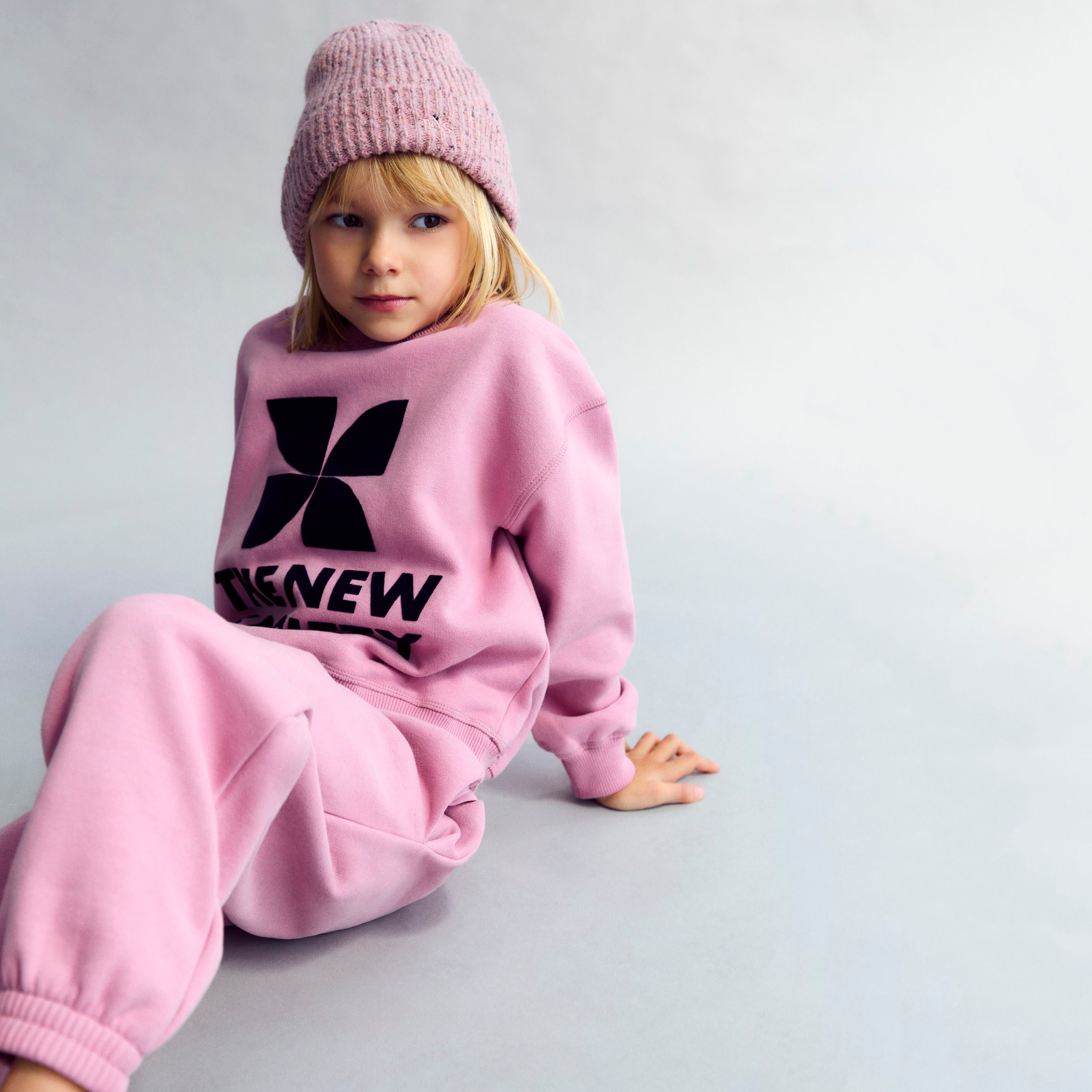 The New Society-TNS Logo Jogging Dream Blush