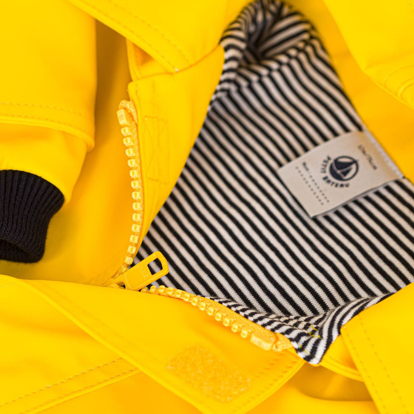 PETIT BATEAU-BABY HOODED RAINCOAT