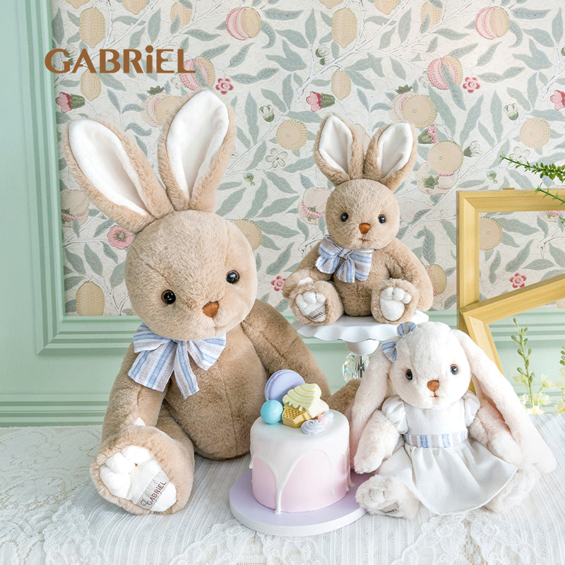 Gabriel-Alyssa-22cm