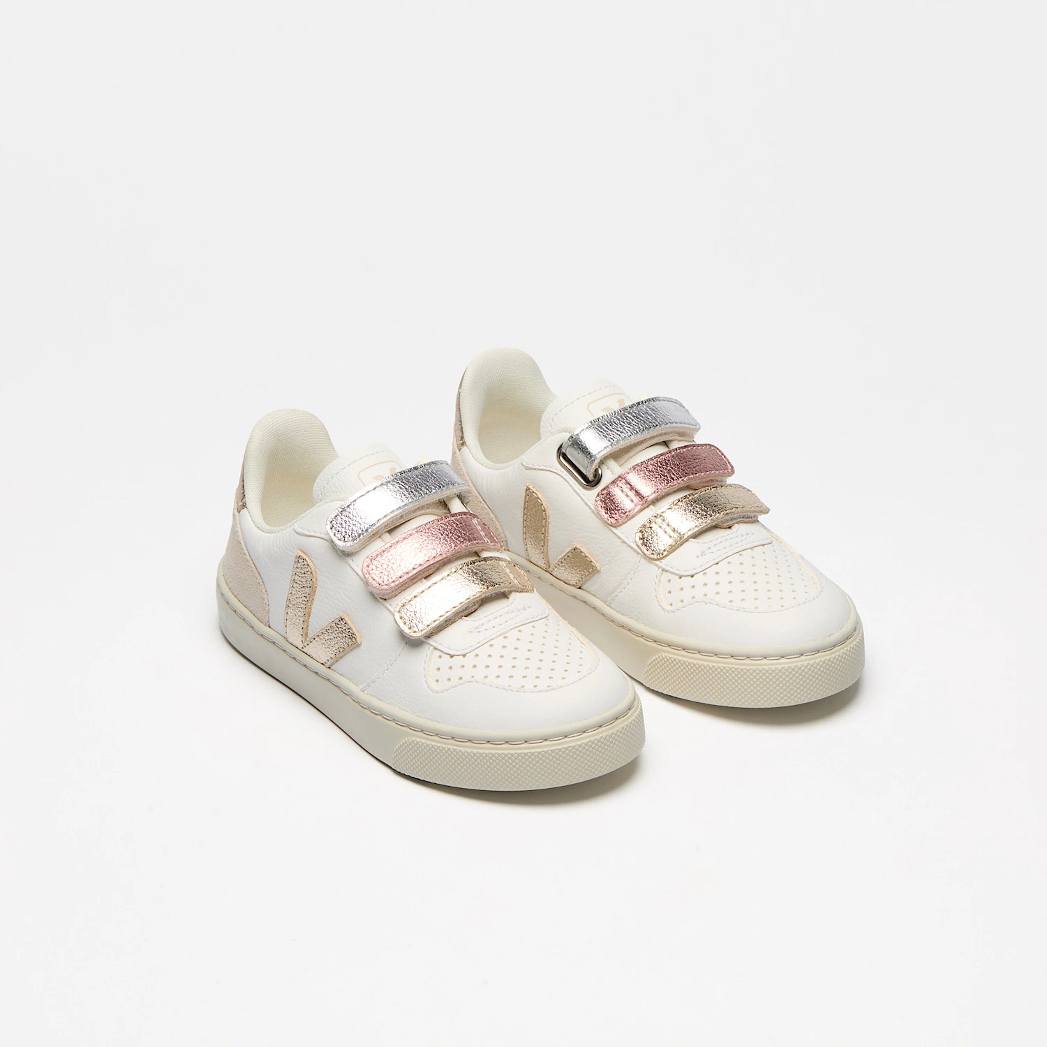 Veja-SMALL V-10 CF MULT-EX-WHITE_SHINY