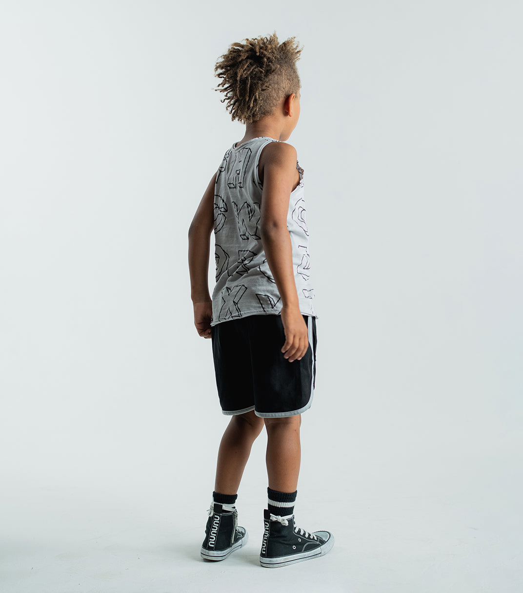 RETRO GYM SHORTS - BLACK