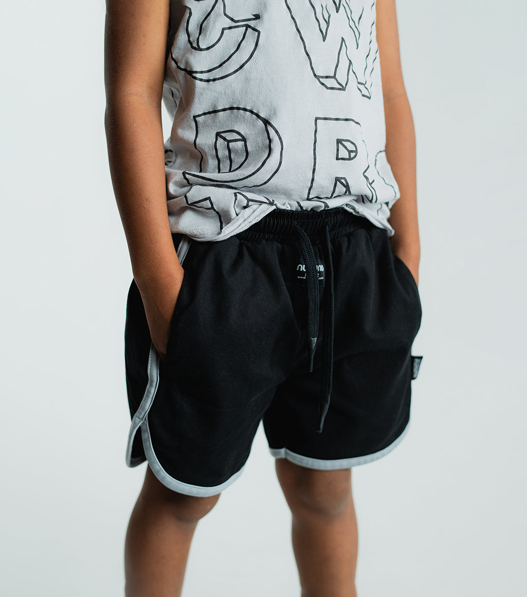RETRO GYM SHORTS - BLACK